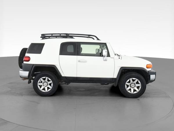 2014 Toyota FJ Cruiser Sport Utility 2D suv White - FINANCE ONLINE -... for sale in Knoxville, TN – photo 13