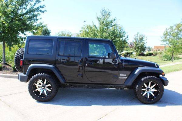 2016 Jeep Wrangler Unlimited Sport for sale in Wentzville, MO – photo 2