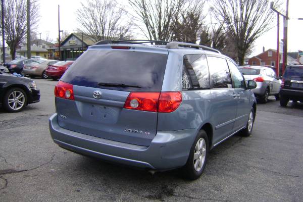 2006 Toyota Sienna LE 7 Passenger, One Owner, Clean Carfax - cars & for sale in Lynchburg, VA – photo 5