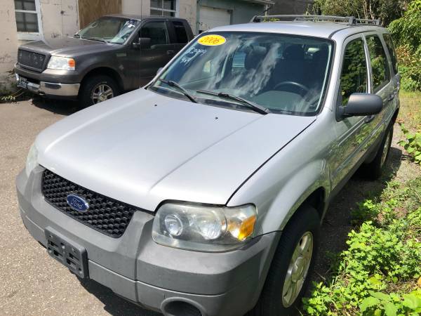 ☎️ 2006 FORD ESCAPE XLS - cars & trucks - by dealer - vehicle... for sale in Waterbury, CT – photo 2