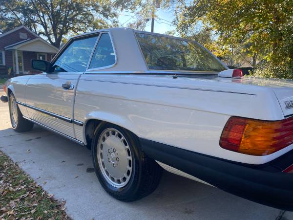 1986 Mercedes-Benz 560SL Roadster - cars & trucks - by owner -... for sale in Charleston, SC – photo 4