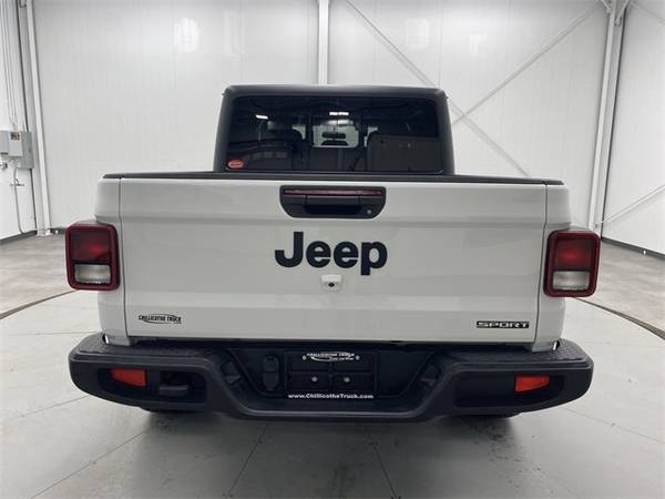 2020 Jeep Gladiator Sport - - by dealer - vehicle for sale in Chillicothe, OH – photo 6