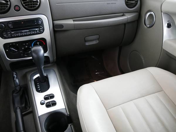 2005 Jeep Liberty Limited - - by dealer - vehicle for sale in Inver Grove Heights, MN – photo 19