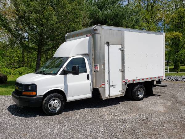 2016 Chevy Express 3500 Box truck for sale in Manchester, PA – photo 2
