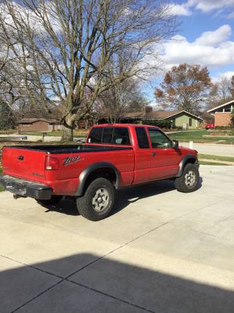 2002 Chevy S 10 ZR 2 - cars & trucks - by owner - vehicle automotive... for sale in Champaign, IL – photo 4
