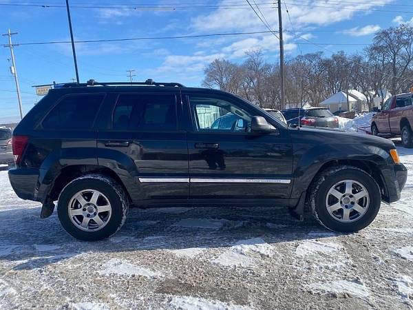 2010 Jeep Grand Cherokee Laredo 4WD - - by dealer for sale in Wyoming , MI – photo 5