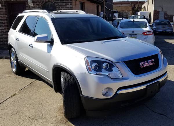 2010 GMC Acadia SLT - AWD Silver Low Miles Loaded 3rd Row Chrome -... for sale in New Castle, PA – photo 2