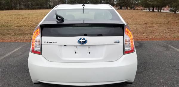 2013 Toyota Prius #3 White 1owner (Navi & Camera) We Finance! - cars... for sale in Fredericksburg, VA – photo 9