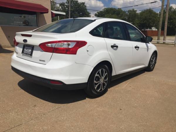 2014 Ford Focus 4dr Sdn auto 5500 Cash Cash / Finance - cars &... for sale in Fort Worth, TX – photo 4