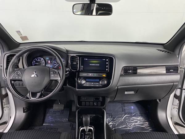 2018 Mitsubishi Outlander 4x4 4WD LE SUV - - by dealer for sale in Walla Walla, WA – photo 12