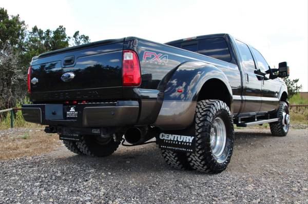 2015 FORD F350 KING RANCH 4X4 - BLK ON BLK - NAV ROOF- NEW 35" TOYO MT for sale in Leander, AR – photo 9
