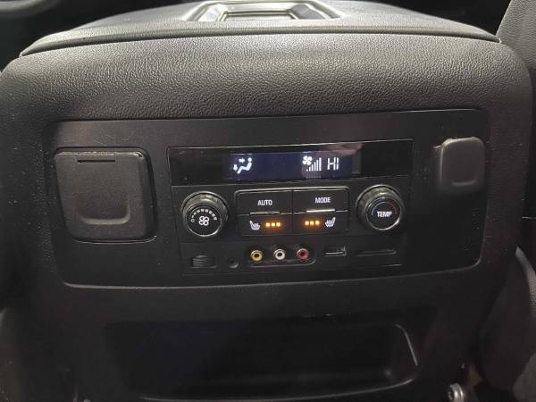 2015 Chevrolet Suburban 4x4 4WD Chevy LT Rear Entertainment Heated for sale in Salem, OR – photo 13