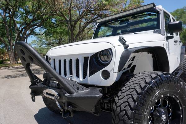 2014 Jeep Wrangler Unlimited 4DR ( HURRY JK UNDER 30k GO FAST ) for sale in Austin, TX – photo 12