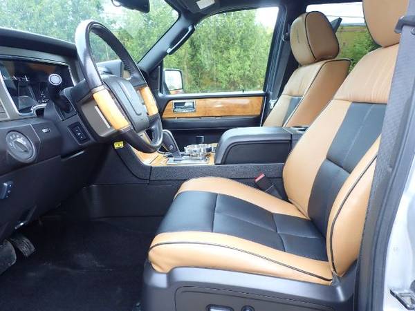 Lincoln Navigator 4wd - - by dealer - vehicle for sale in Keego Harbor, MI – photo 9
