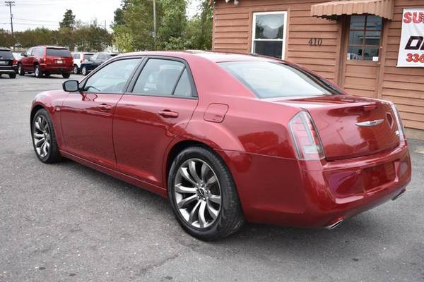 Chrysler 300 4dr Used Automatic Sedan Loaded We Finance 45 A Week for sale in Danville, VA – photo 8