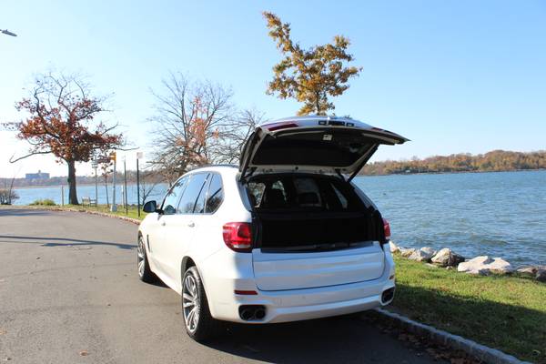 2015 BMW X5 AWD M-Pkg - cars & trucks - by dealer - vehicle... for sale in Great Neck, NY – photo 14