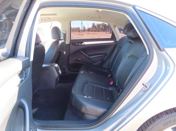 2012 VOLKSWAGEN PASSAT SE ................WOW WHAT A GREAT DEAL... for sale in Anderson, CA – photo 14