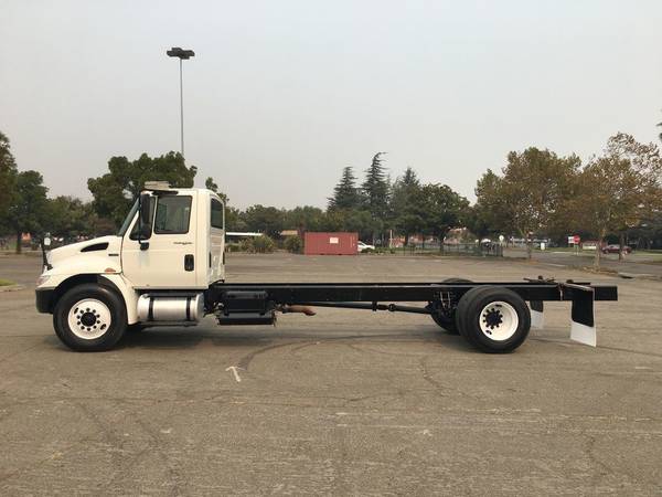 2012 INTL CAB & CHASSIS CARB COMPLIANT PTO READY *MAKE ME A DUMP* -... for sale in Fairfield, AZ – photo 2