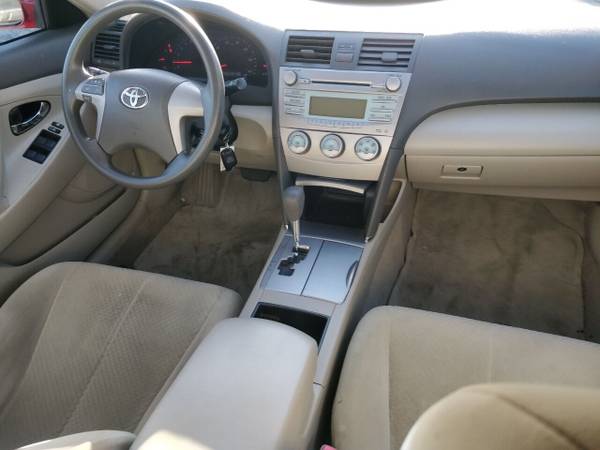 2007 Toyota Camry Sedan 4dr LE Very very clean - cars & trucks - by... for sale in Muncie, IN – photo 2