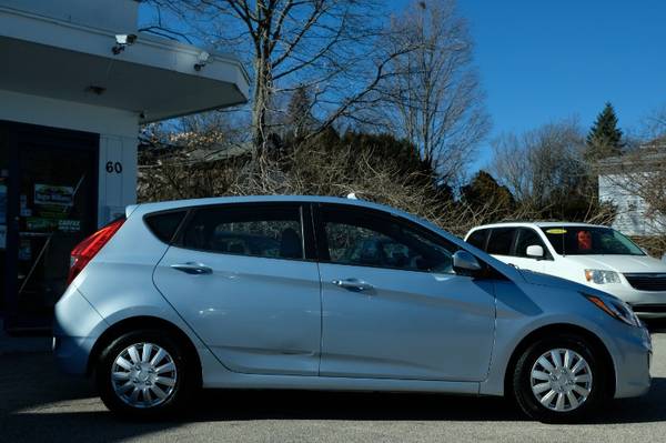 2013 Hyundai Accent GS 5-Door - - by dealer - vehicle for sale in West Warwick, RI – photo 6