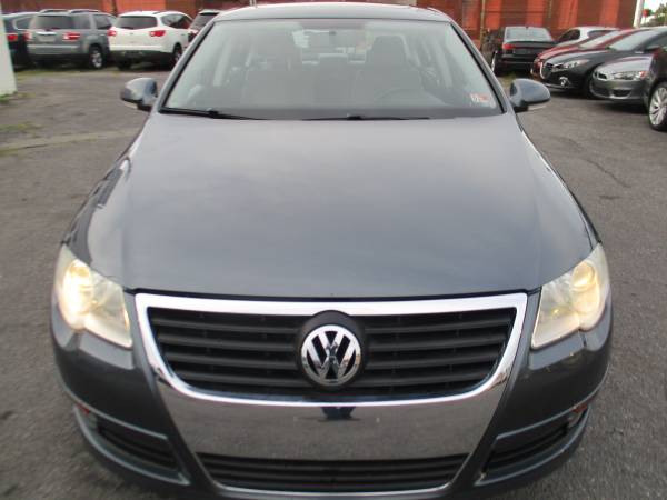 2010 VW Passat Komfort **Hot Deal/Sunroof/Low miles & Clean Title**... for sale in Roanoke, VA – photo 2