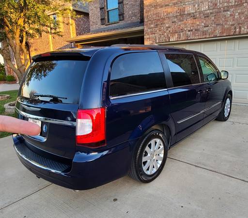 2014 Chrysler Town & Country Touring for sale in Roanoke, TX – photo 8