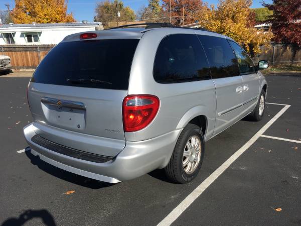 2007 Chrysler Town Country, Stow and go , Dvd player for sale in Best Buy Auto Boise, ID – photo 6