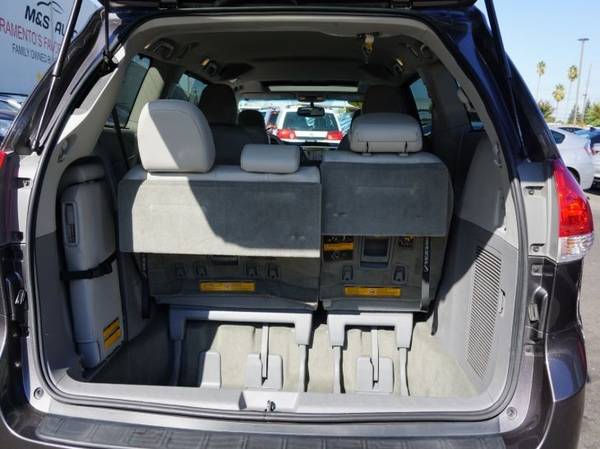 2011 Toyota Sienna Limited 7-Passenger Passenger Van for sale in Sacramento , CA – photo 12