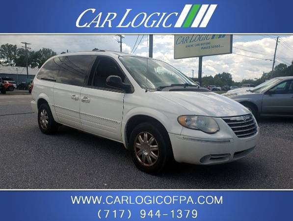 2006 Chrysler Town & Country Limited for sale in Middletown, PA
