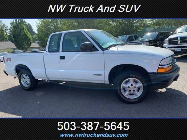 2001 Chevy S10 4x4 Xtended Cab Pick Up 4wd 4.3L V6 5SP Manual for sale in Milwaukee, OR – photo 2