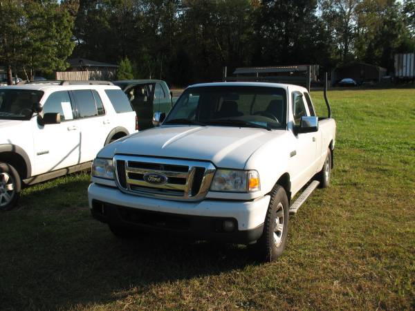 2007 Ford Explorer - cars & trucks - by owner - vehicle automotive... for sale in Cleveland, GA – photo 4