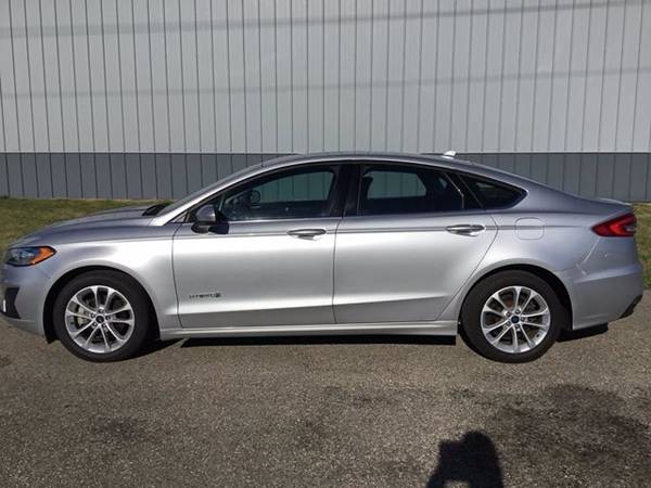 2019 Ford Fusion Hybrid SE hatchback Silver - - by for sale in Marshalltown , IA – photo 7