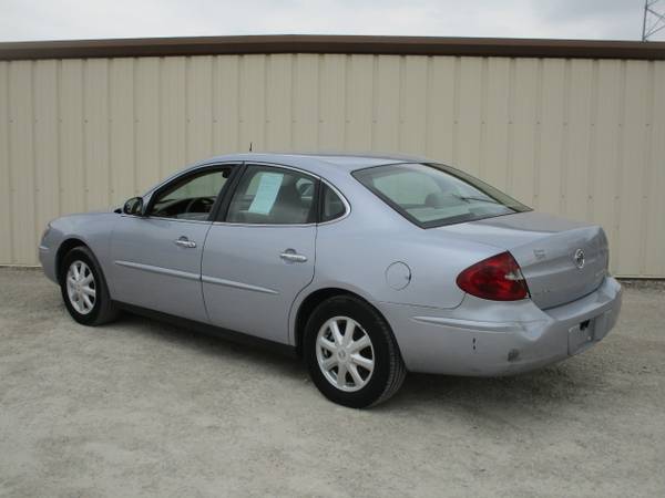 2005 Buick LaCrosse CX - - by dealer - vehicle for sale in Wilmington, OH – photo 5
