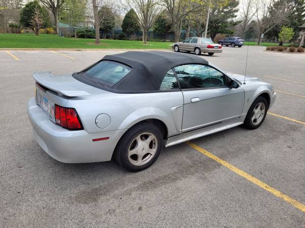 Ford Mustang Convertable for sale in Glenview, IL – photo 3