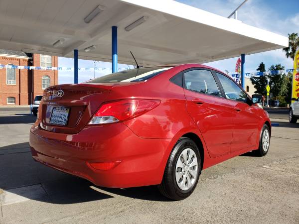 ** 2017 HYUNDAI ACCENT ** FUEL MILEAGE WOW!!! - cars & trucks - by... for sale in Red Bluff, CA – photo 3