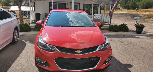 2017 CHEVY CRUZE ~ HOT LITTLE RED CAR ~ LOOKS BRAND NEW - cars &... for sale in Show Low, AZ – photo 2