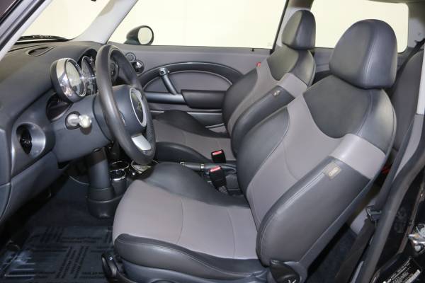 2005 MINI Cooper Hardtop LUXURY COUPE IMPORT RELIABLE LOW MILES -... for sale in Westfield, IN – photo 3