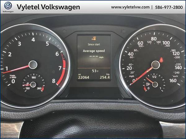 2018 Volkswagen Passat sedan 2 0T SE w/Technology Auto - Volkswagen for sale in Sterling Heights, MI – photo 22
