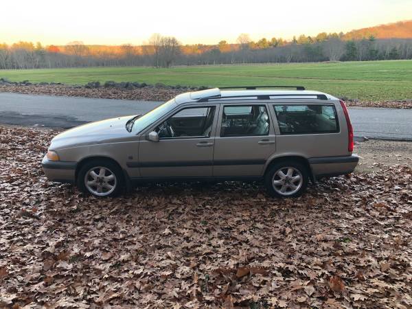 2000 Volvo V70 XC Wagon Third Row Only 136k - cars & trucks - by... for sale in please see ad, CT – photo 13