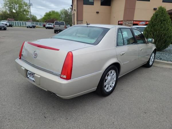 2008 Cadillac DTS Luxury III 4dr Sedan ONLY 46K MILES - cars & for sale in Faribault, WI – photo 8