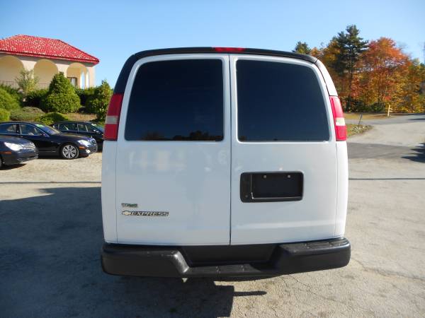 2010 Chevy EXPRESS 2500 3dr Cargo Van Work Van ***1 year Warranty** for sale in hampstead, RI – photo 7