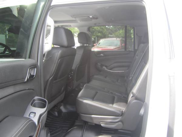 2015 Chevrolet Suburban LT 4WD Leather for sale in Salem, OR – photo 4