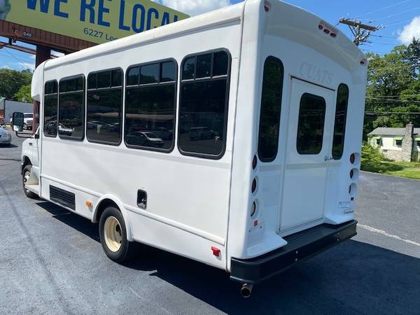 2016 FORD E450 SUPER DUTY BUS - - by dealer - vehicle for sale in Chattanooga, TN – photo 20