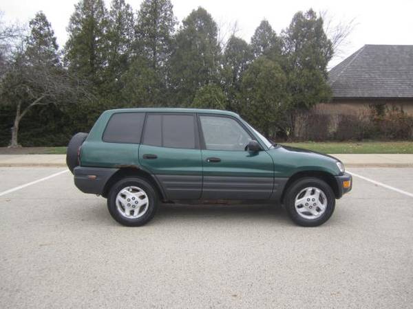 1998 Toyota RAV4 4-Door FWD 4 CYL RUNS STRONG $1995 - cars & trucks... for sale in Highland Park, IL – photo 5