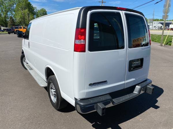 2020 CHEVROLET EXPRESS CARGO 2500 3DR CARGO VAN - - by for sale in Springfield, IL – photo 4