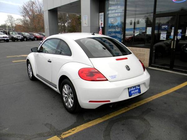 2015 Volkswagen Beetle 1.8T CLASSIC GAS SIPPING NEW PUNCH BUGGY -... for sale in Plaistow, MA – photo 8