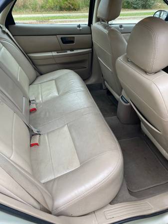 2006 Ford Taurus 142k miles - cars & trucks - by owner - vehicle... for sale in milwaukee, WI – photo 16