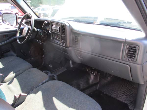 2001 Chevrolet Silverado 3500 REG. CAB 4X4 DUALLY ONLY 40K MILES for sale in south amboy, NJ – photo 8