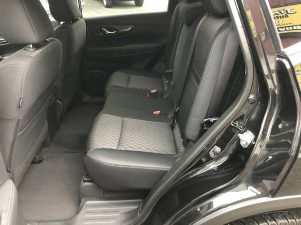 2018 Nissan Rogue All Wheel Drive Magnetic Bla for sale in Johnstown , PA – photo 21