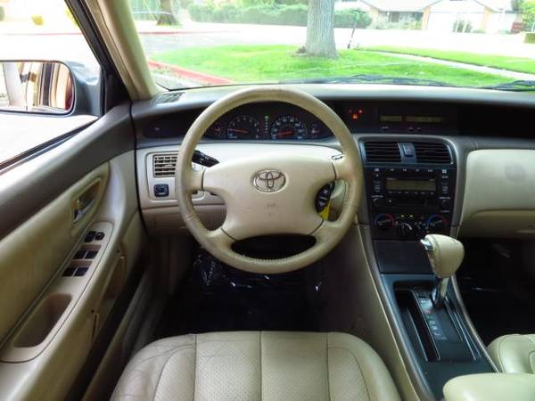 2004 Toyota Avalon 4dr Sdn XLS w/Bench Seat***All Credit Welcome***... for sale in Garden City, OR – photo 6